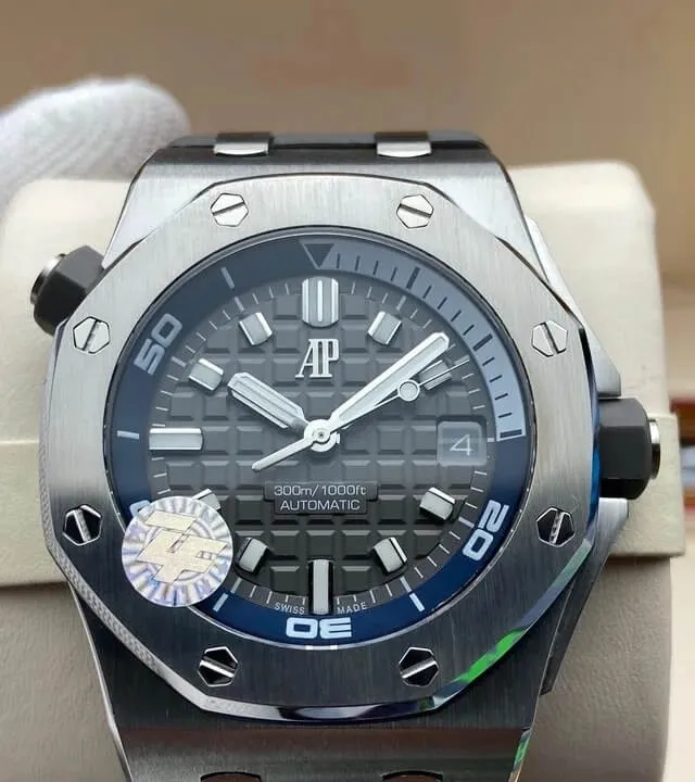 Audemars Piguet Royal Oak Offshore 15720ST.OO.A009CA.01 ZF Factory 1:1 Best Edition Replica Watch Gray Stainless Steel Strap
